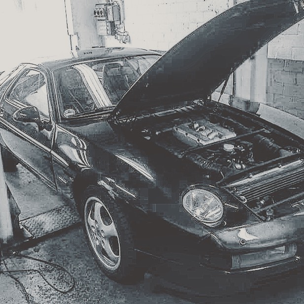 Porsche 928 Motor Reparatur